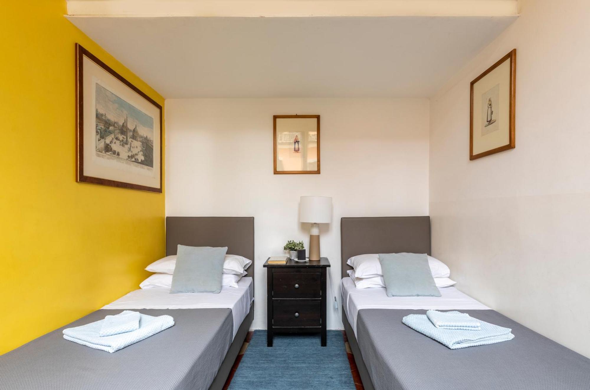 Colosseo Apartment- Heart Of Rione Monti Рим Экстерьер фото
