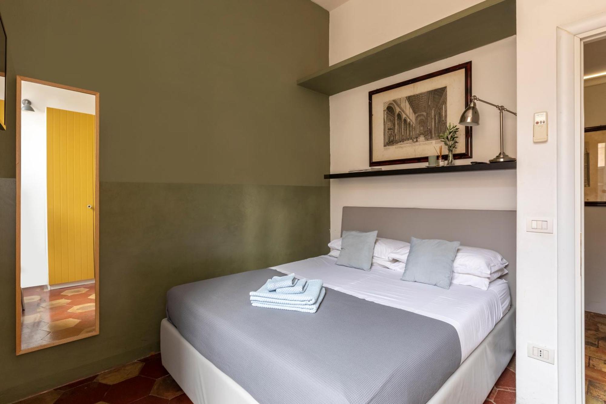 Colosseo Apartment- Heart Of Rione Monti Рим Экстерьер фото